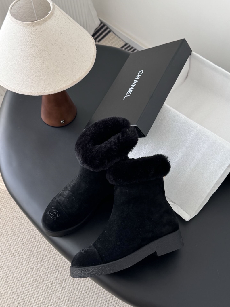 Ch**el boots